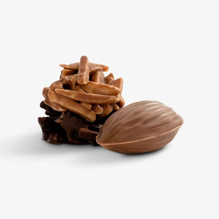 Snacking Almond Mix